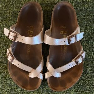 Birkenstock Mayari - Pearl Leather - Women’s Size 37 (US size 6.5 - 7) - EUC